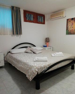 Viniola Apartment