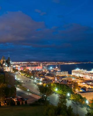 EKONO HOSTEL LA BELLE PLANETE BACKPACKERS Downtown Quebec City