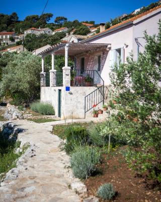 TEUTA Holiday house in National Park