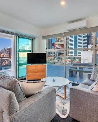 Stunning Harbour & City View Studio l AIRCON & WIFI