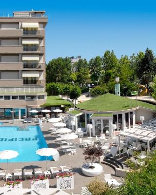 Hotel Pacific