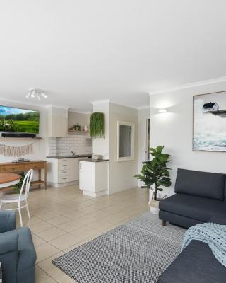 Renovated Moololaba Unit 100m To Beach