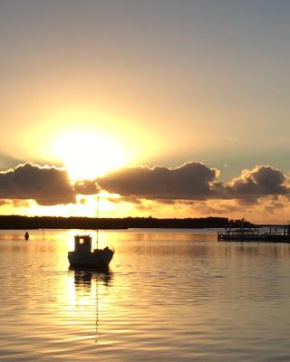 Beachcomber Caravan Park