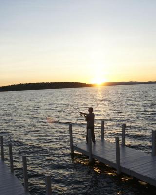 Belknap Point Inn