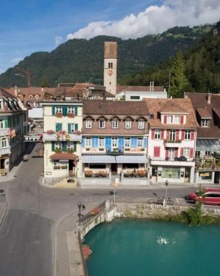 The Aarburg Hotel & Café