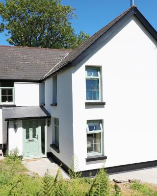 Ty Ffarm at Gellilwch