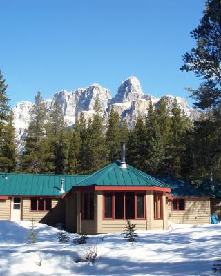 HI Castle Mountain - Hostel