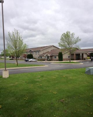 Americas Best Value Inn & Suites-Spring Valley