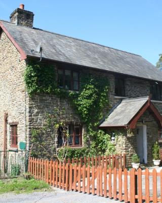 Barn Cottage - Farm Park Stay with Hot Tub