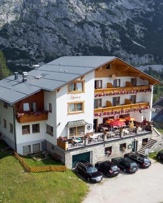 Hotel Alpenrose