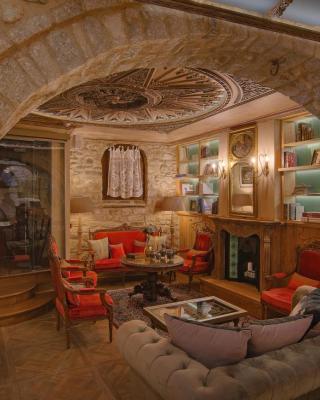 KAMARES Historic Boutique Hotel & Spa