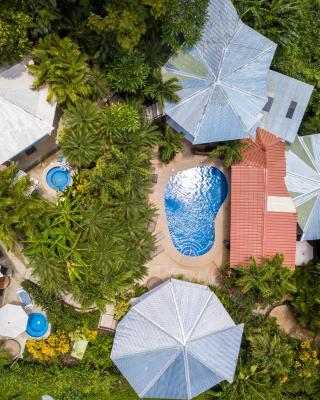 Tamarindo Village Hotel