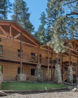 Upper Canyon Inn & Cabins