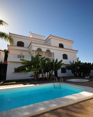 Villa Carolina with private pool