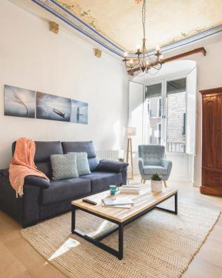 Bravissimo Plaça del Vi, Authentic Historic Apartment