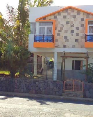 Chez Clenya Guesthouse