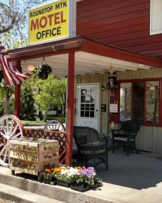 Roundtop Mountain Vista - Cabins and Motel