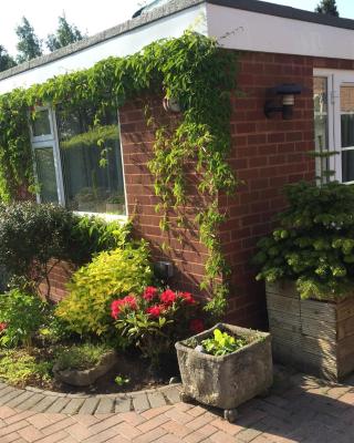 Cannock Chase Guest House Self Catering incl all home amenities & private entrance