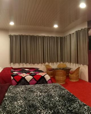 FRATERNITY HOMESTAY