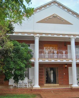 Hamilton Urban Farm Guest House