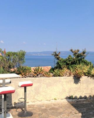 Studio climatisé île naturiste du Levant