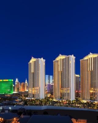 The Signature at MGM Grand - All Suites