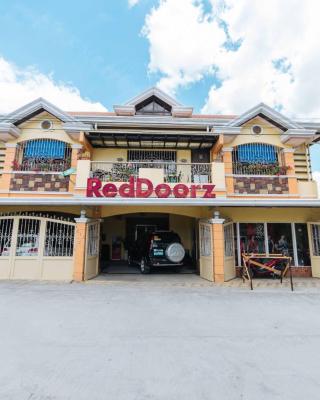 RedDoorz at La Casa Guesthouse former RedDoorz at Tamarind Street Angeles City