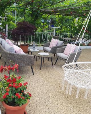 Ilir Guest House 1