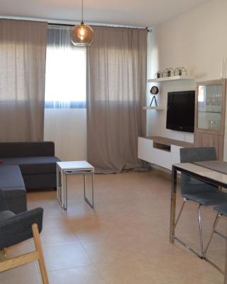 APARTAMENTO PISCINA VIENA