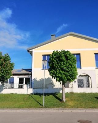 Campingblick-Gästehaus-Ferienwohnungen