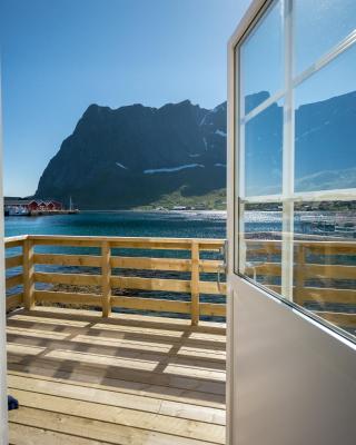 Reine seaview cabin