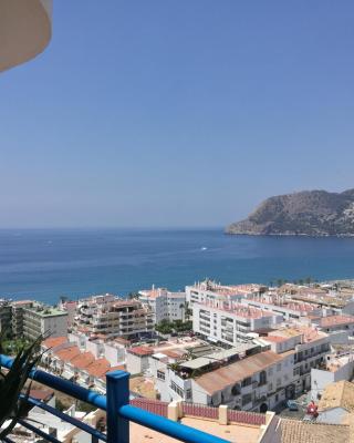 Blue Nautico - penthouse with stunning views of La Herradura