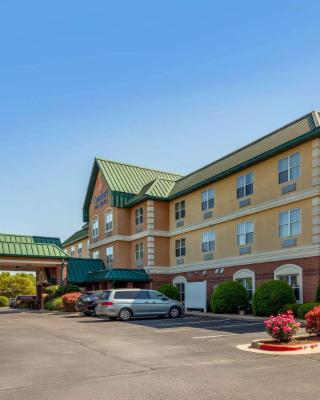 Comfort Inn & Suites Fayetteville-University Area