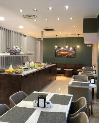 Oasi Village Hotel