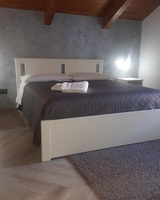 THE ATTIC ROOM