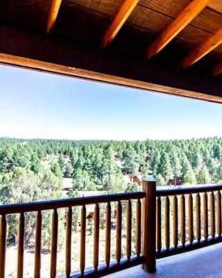 Elegant Cottage with Wonderful Views near FH Lake
