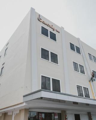 RedDoorz Plus near Ferry Terminal Batam Center