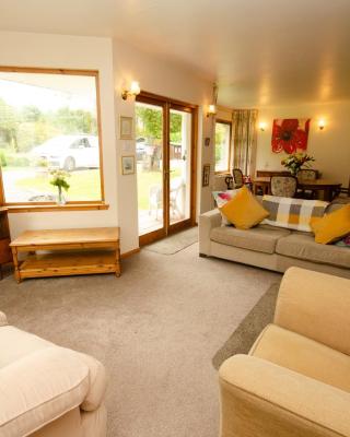 Home Comforts in Peaceful 2 Acres