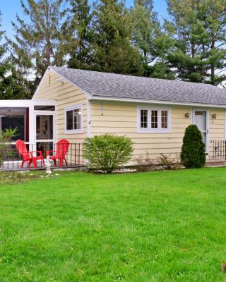 Pineapple Cottage By The Sea