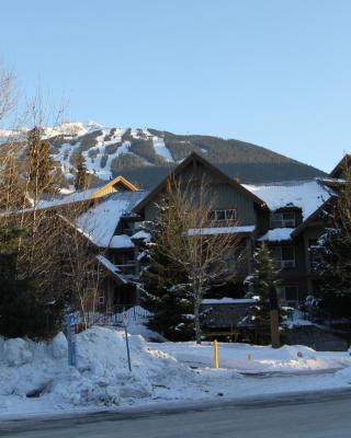 Glacier's Reach by Whistler Retreats