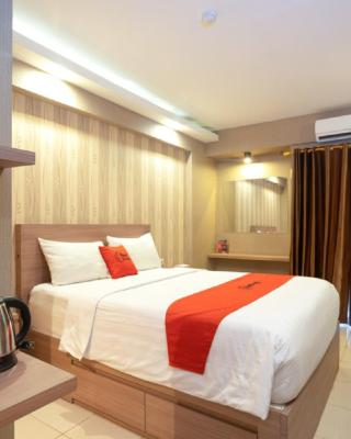 RedDoorz Apartment at Bogor Valley