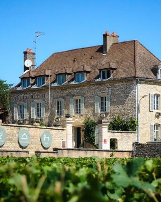 Castel de Très Girard - Teritoria