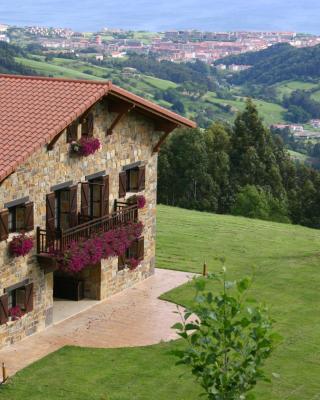 Eco Hotel Rural Lurdeia - Adults Only