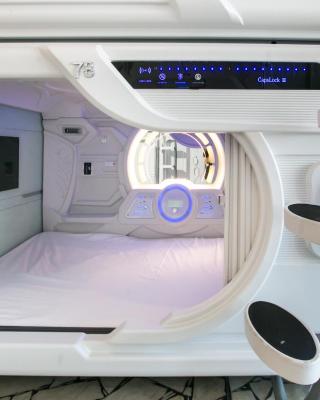 Capsule Hostel Capslock