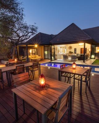 Moya Safari Lodge & Villa