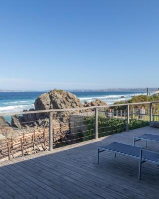 Picnic Rock Seaside Accommodation