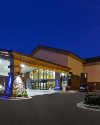 Holiday Inn Express Detroit-Warren/General Motors Technology Center, an IHG Hotel