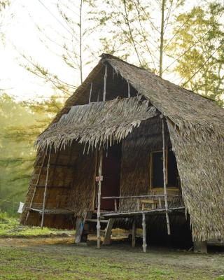 攀牙朝伊先生酒吧和小屋