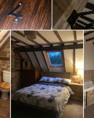 Crosskeys Inn Guest Rooms in Wye Valley