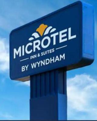 Microtel Inn & Suites by Wyndham Woodland Park